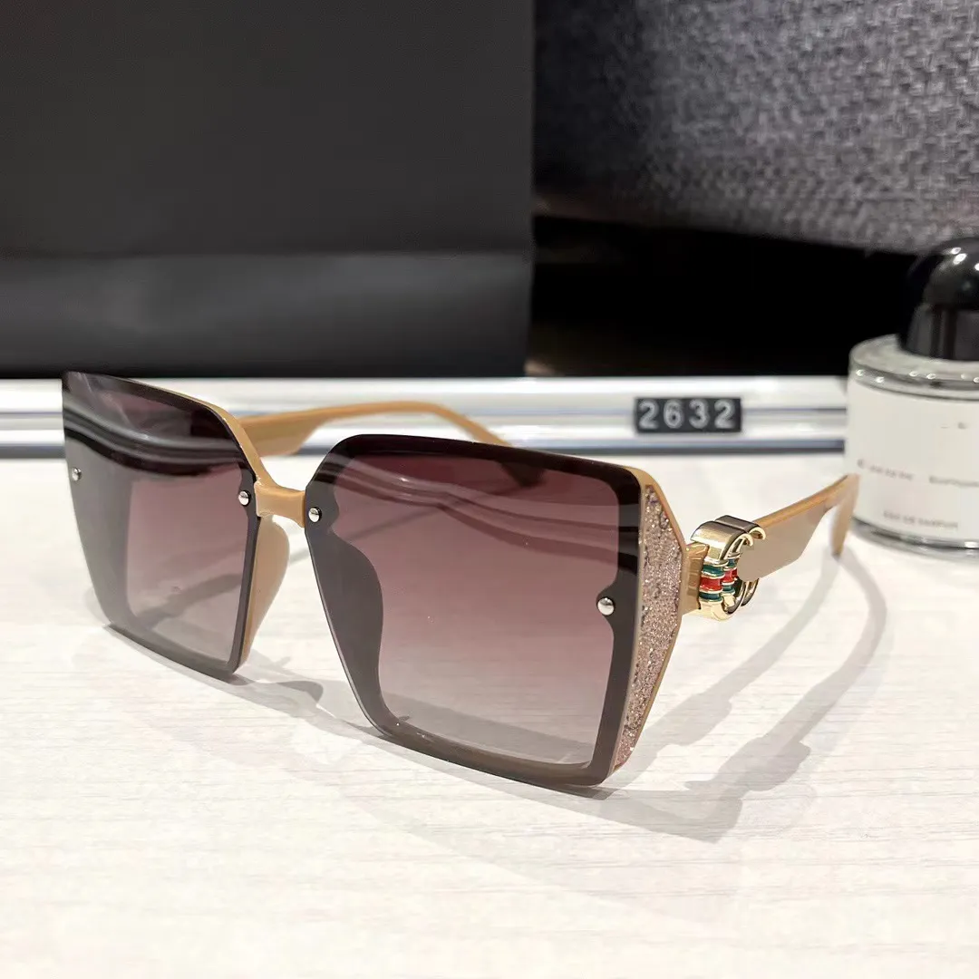Designer sunglasses luxury polarized sunglasses personality UV resistant men women Goggle Retro square sun glass Casual eyeglasses with box very NICE