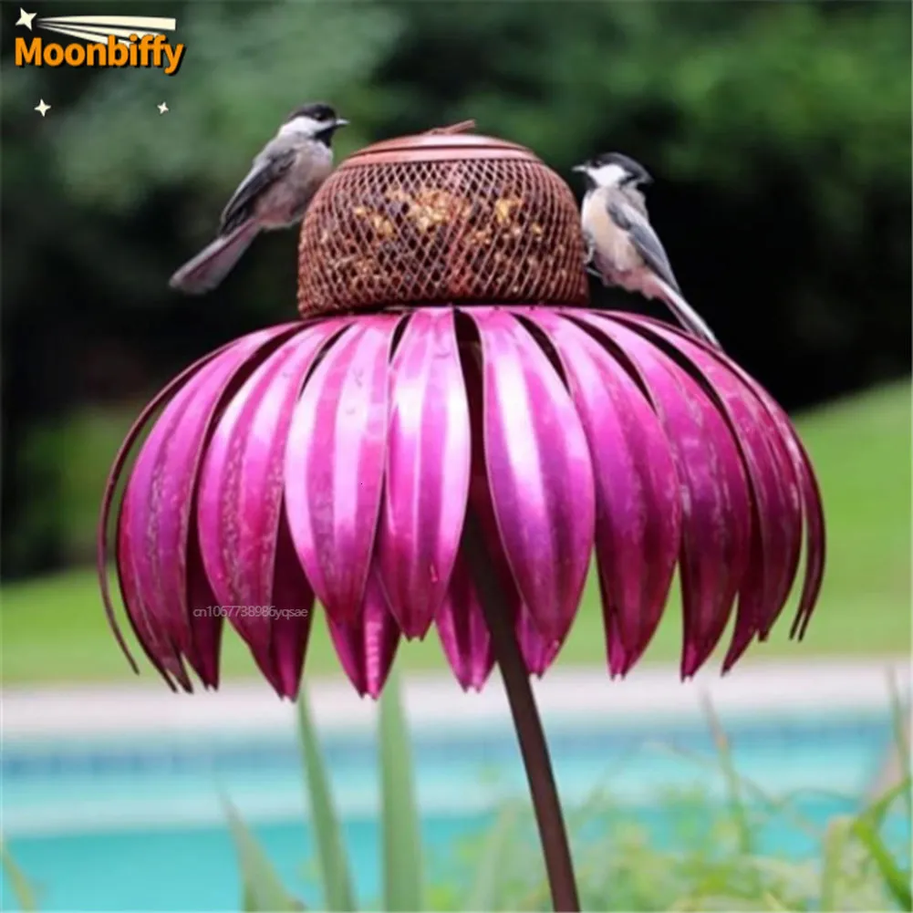 Decorazioni da giardino Bottiglia per mangiatoia per uccelli con supporto Decorazione per esterni a forma di fiore in metallo Accessori per contenitori coneflower rosa 230923