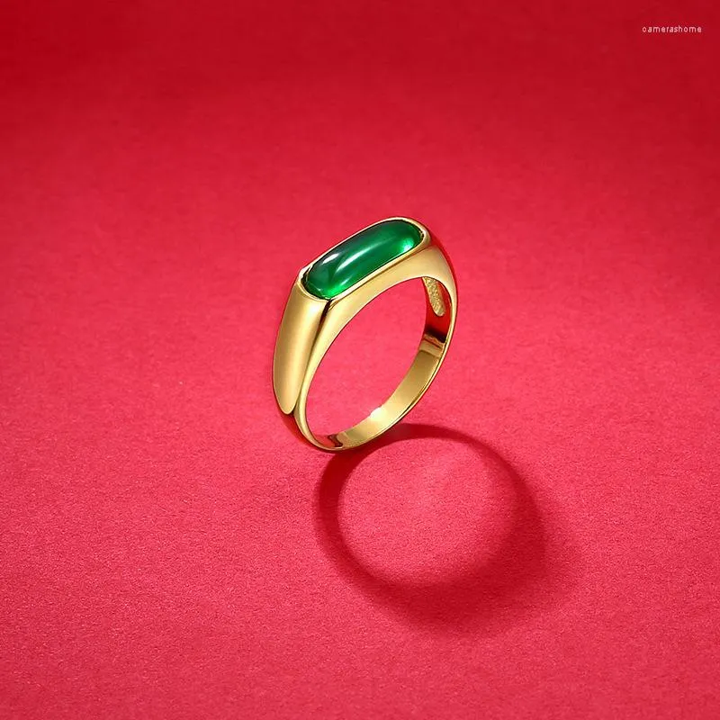 Bröllopsringar klassisk smaragdring trendig gyllene charm smycken för kvinnor ädla cirkulär överraskning gåva hög kvalitet