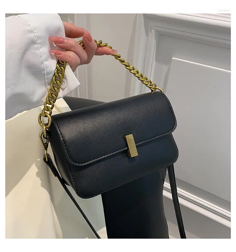 Women's Solid Color Shoulder Bag, High Quality Chain Crossbody Handbag, Versatile Commuter Bag Women's Solid Color Shoulder Bag, High Quality Chain Crossbody Handbag, Versatile Commuter Bag