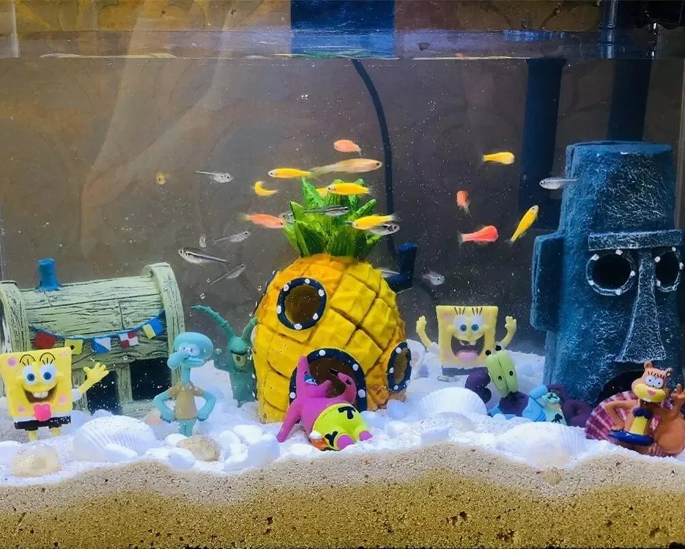 Fish Tank Decoration Set 11Pcs Aquarium Shrimp Dodge Burrow Cute Dolls Ornament Pineapple House Home Decor Accessories