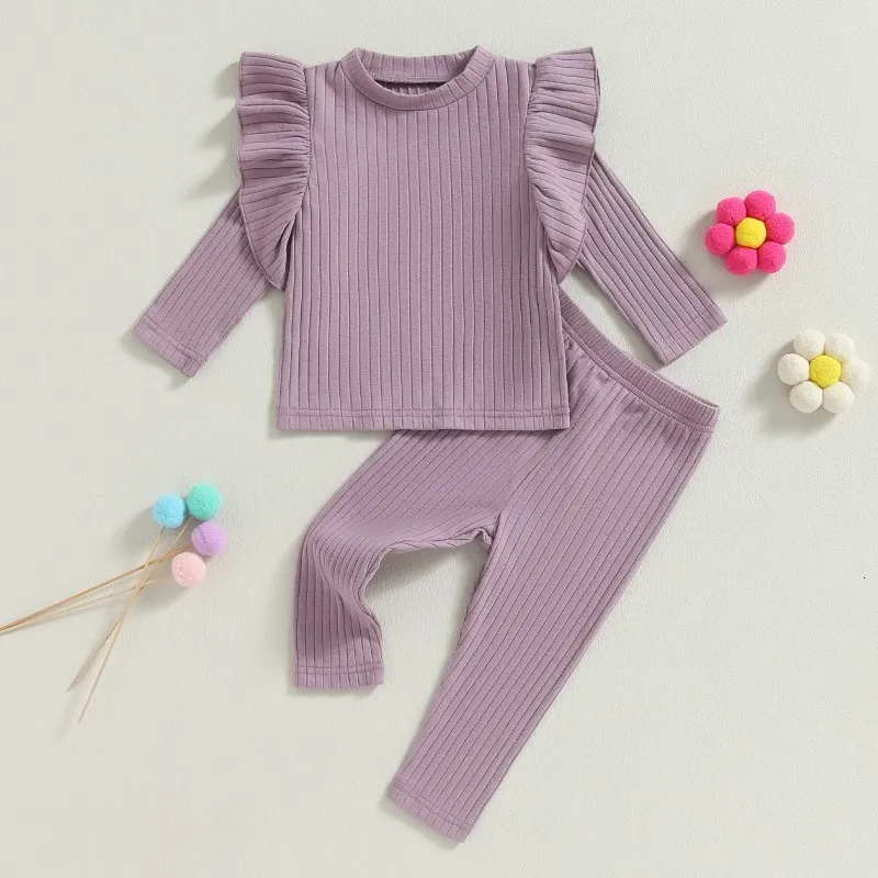 Completi di abbigliamento Bambina bambino Vestiti autunnali Tinta unita Volant Top a maniche lunghe a coste e pantaloni elastici Born Baby 2 pezzi Completo 230923