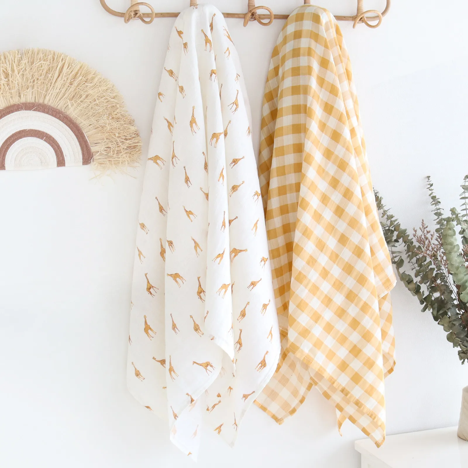 Filtar Swaddling 100% Organic Cotton S Born Muslin Wrap Baby Bed Muslin Swaddle Filt Giraffe Print Gace Bath Handduk 230923