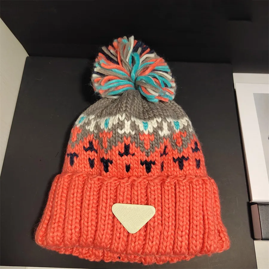 럭셔리 디자이너 비니 모자 가을 겨울 열 니트 캡 패션 두개골 남자를위한 따뜻한 모자 고품질 고품질