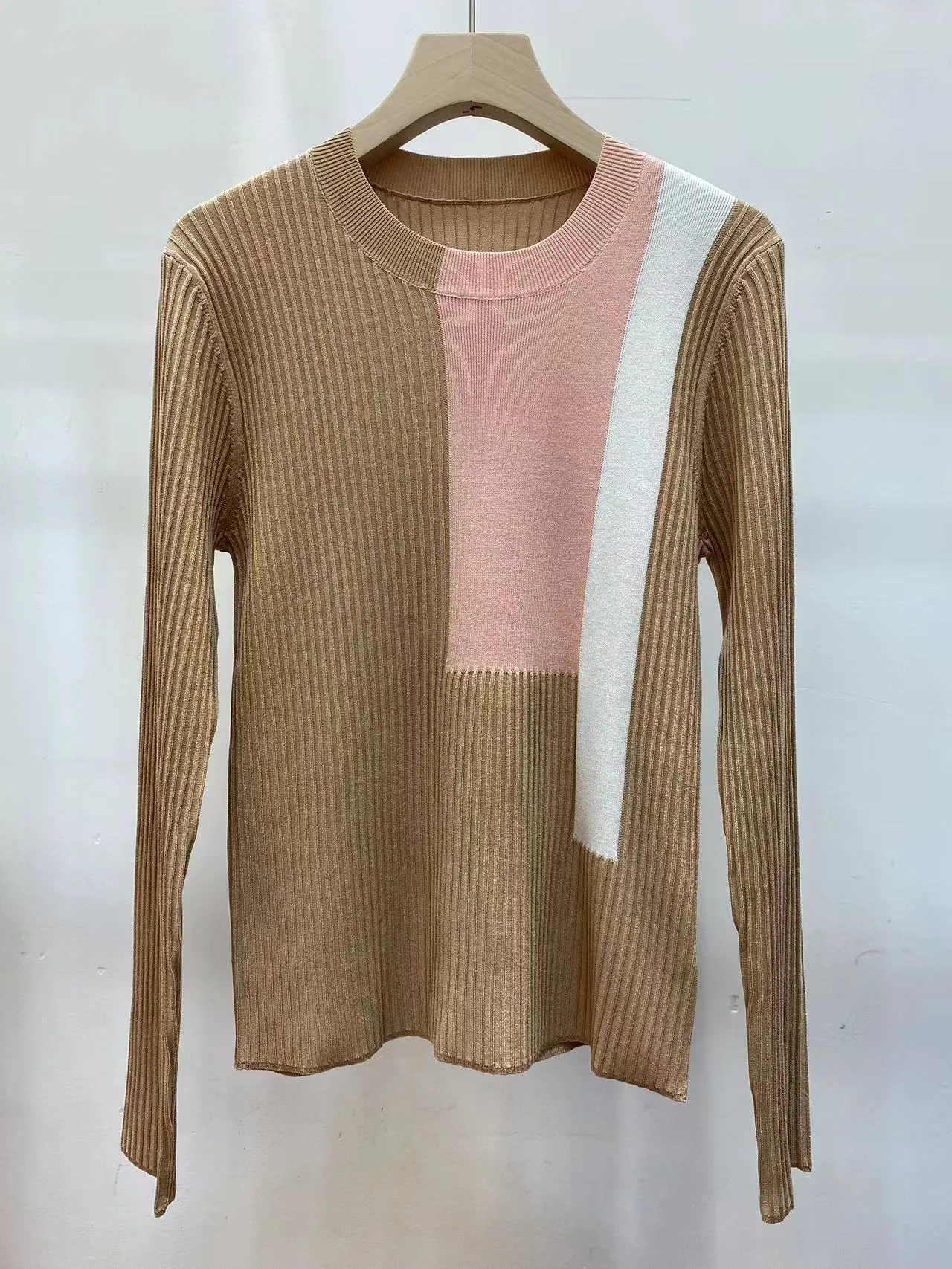 919 2023 Runway Autumn Women's Sweaters märke samma stil långärmad vit pullover modekläder av hög kvalitet Qian6