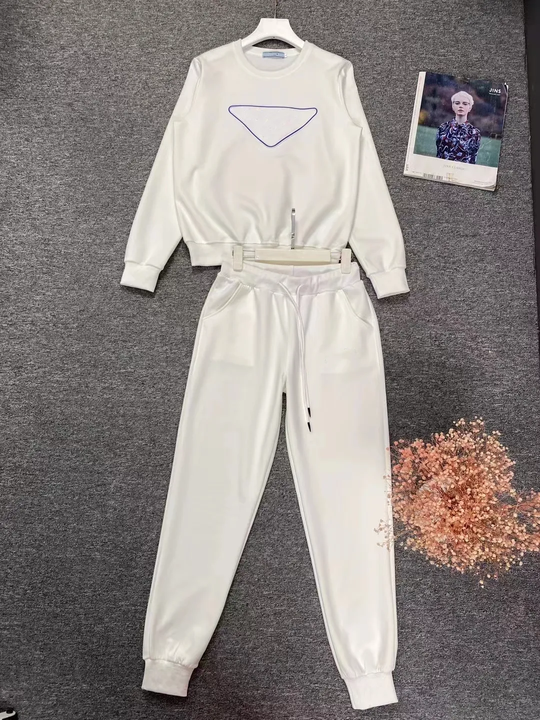 Men s Cotton Tracksuit Set with Letter Print Long Sleeve Sweatshirt and Jogger Pants White 2024 Sportswear
