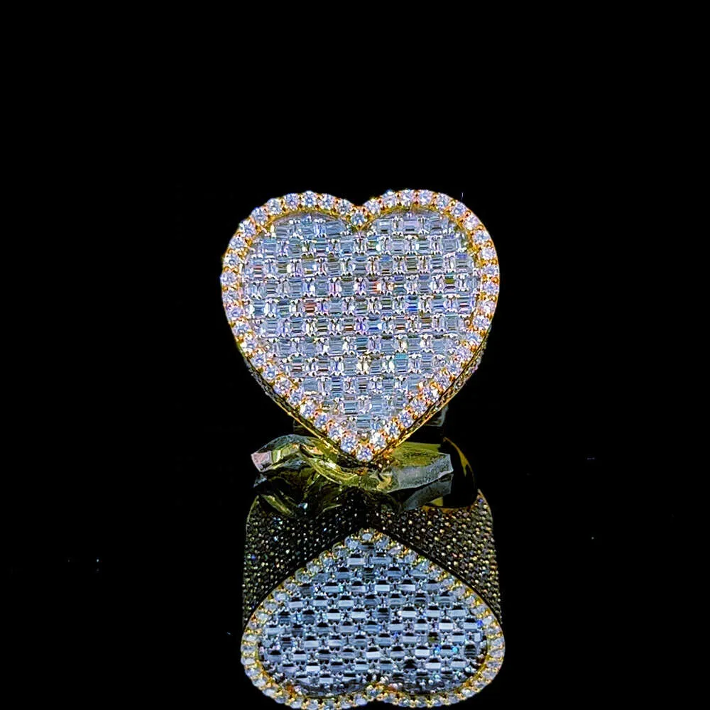 Gioielleria raffinata Anello con diamante Moissanite Vvs ghiacciato Anello con cuore grande Hip Hop 10k / 14k / 18k Placcato oro Anelli a forma di cuore romantico amore