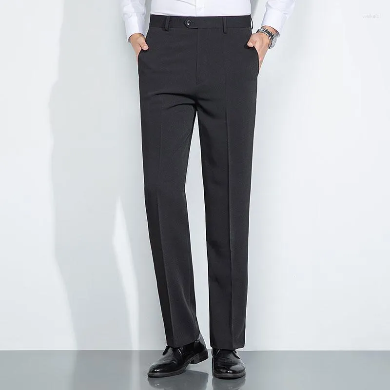 Ropa only hombre sale