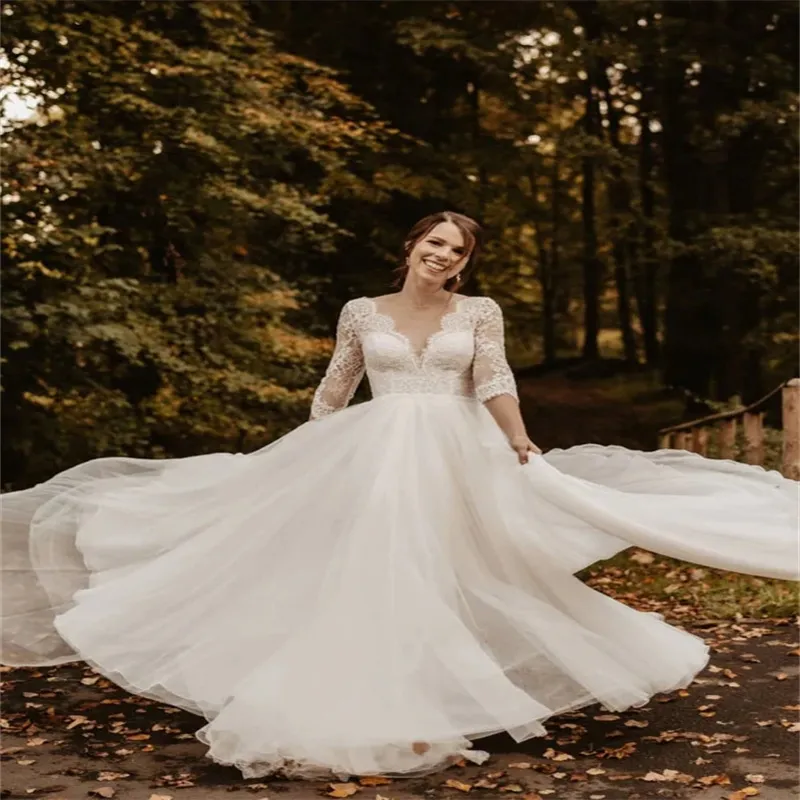 Boho Princess Lace empire waist wedding dress with V-Neck, Tulle, and Sleeves - and Backless Bridal Gown for Rustic Country Weddings - Chic Vestido de Boho Princess Lace empire waist wedding dress with V-Neck, Tulle, and Sleeves - and Backless Bridal Gown for Rustic Country Weddings - Chic Vestido de