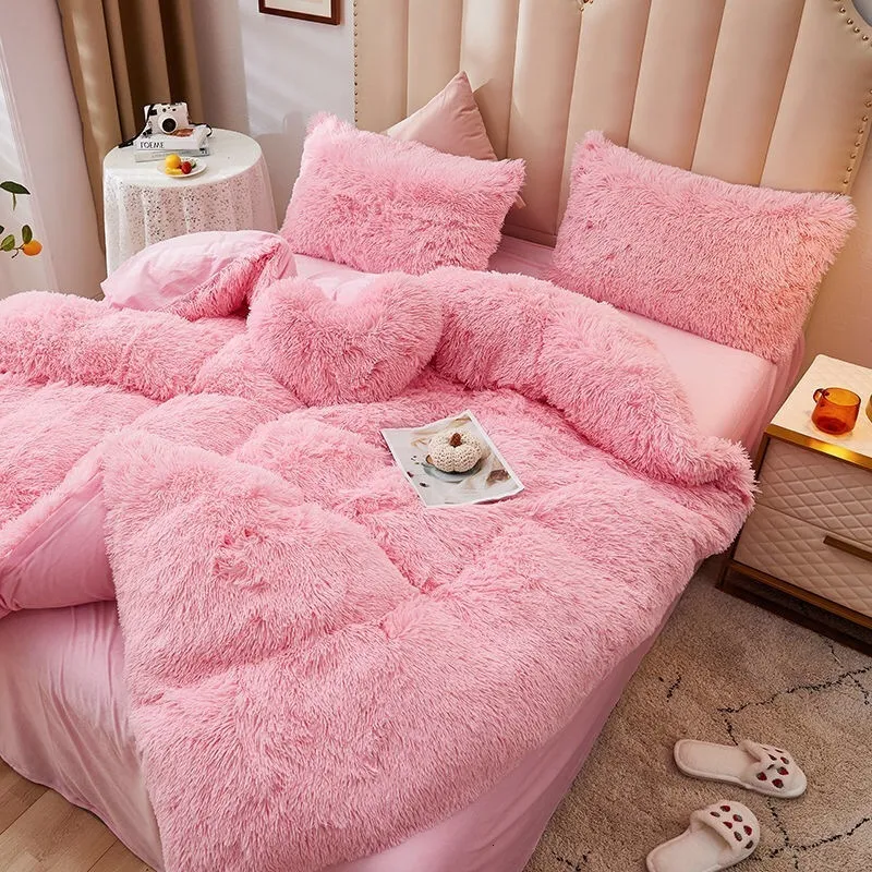 Ensembles de housses de couette WOSTAR Hiver chaud en peluche housse de couette rose vison velvefluffy flanelle housse de couette 220x240 king size luxe lit double ensemble de literie 230925