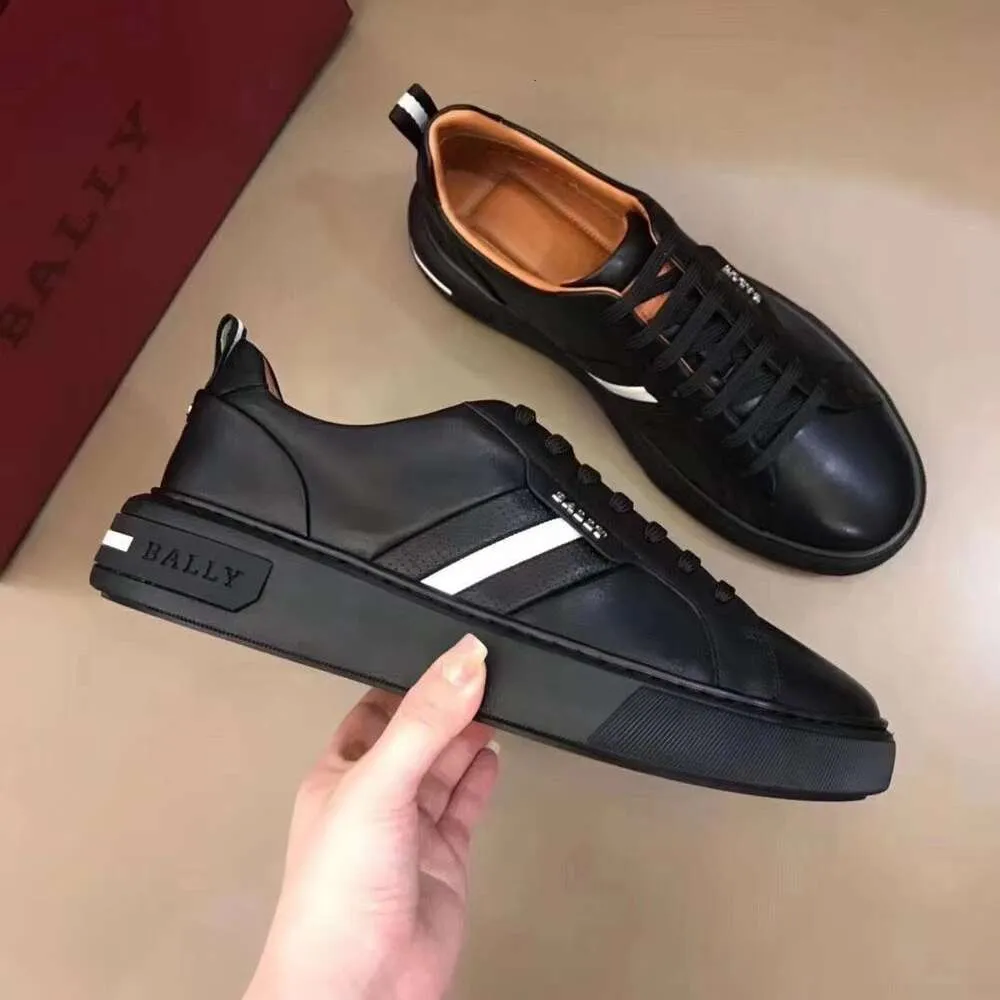 Ballys Mens Shoe Sports Essential Low Top Middle School Student