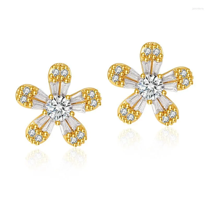 Studörhängen Luxhoney Fashion Chic Gold Plated Five Petal Flower Shape Small Earring med Zircon Inlaid för Women Girls in Party Wedding