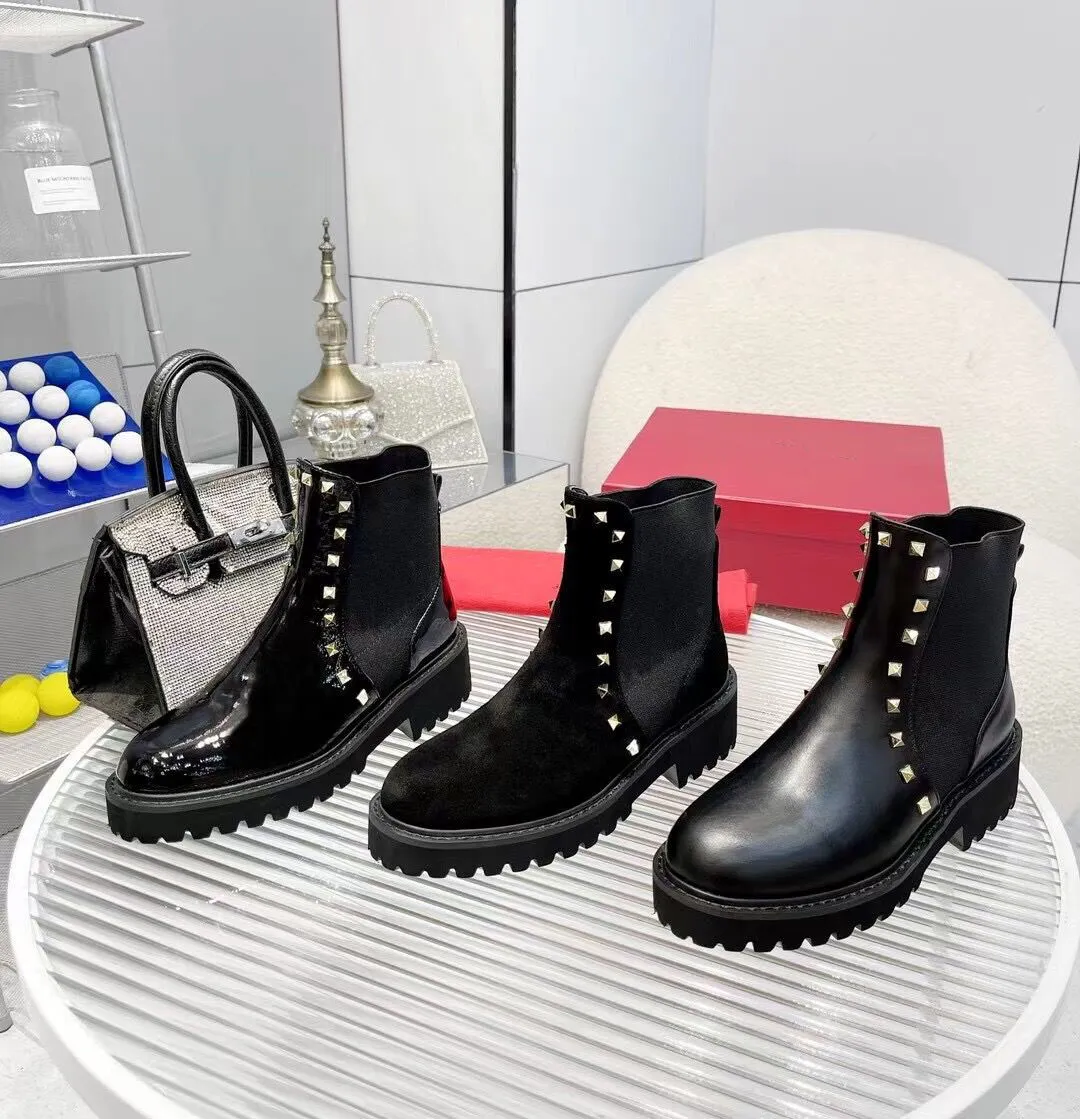 23s Luxury Designer Short Martens Booty Ankle Boot Black Leather Boots Studded Designer 20mm Low Heel Round Toe With Box 35-43