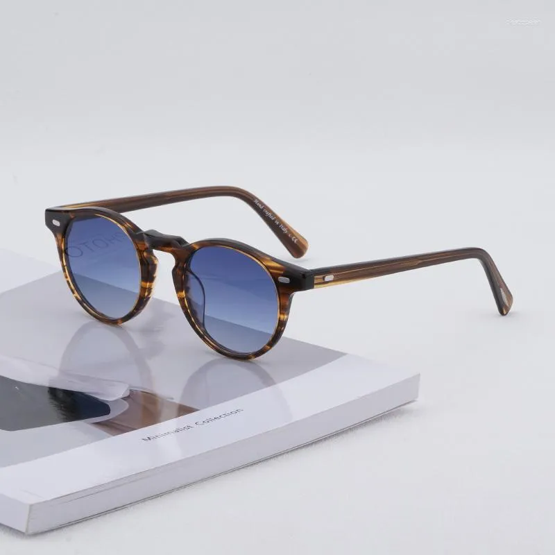 Gafas de sol Diseñador Hombres Mujeres Vintage Lente Degradada Anteojos Marca Gregory Peck Retro Rayas Marrón OV5186 Gafas Con Caja