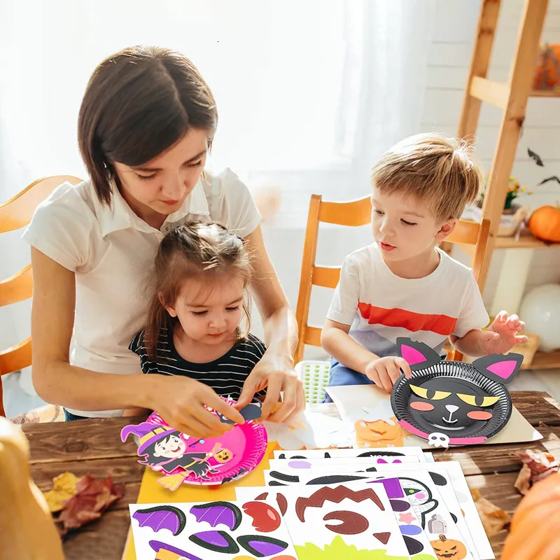 Kunst und Handwerk, 32 Stück, Halloween-Spielzeug, Pappteller, DIY-Kunsthandwerk, handgefertigte 3D-Kürbis-Süßes oder Saures-Aufkleber, Partyspiele, Früherziehung für Kinder 230925