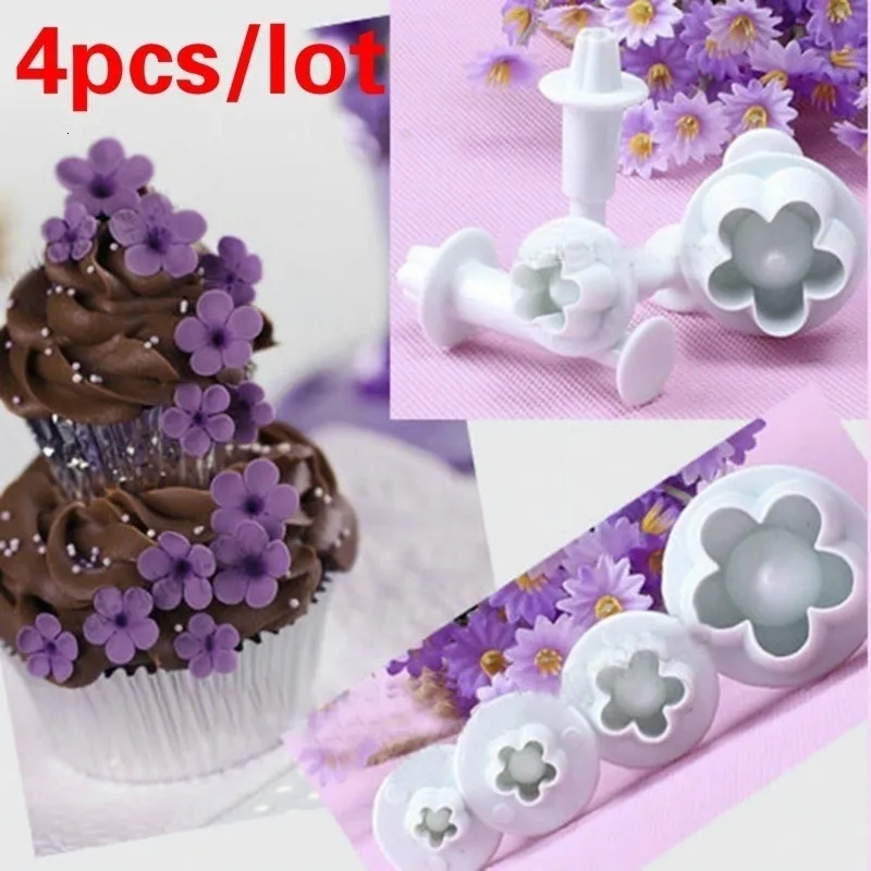 Stampi da forno 4 pezzi Set Plum Flower Stantuffo Stampo per fondente Taglierina Strumenti per torte Strumenti di decorazione natalizia 230923