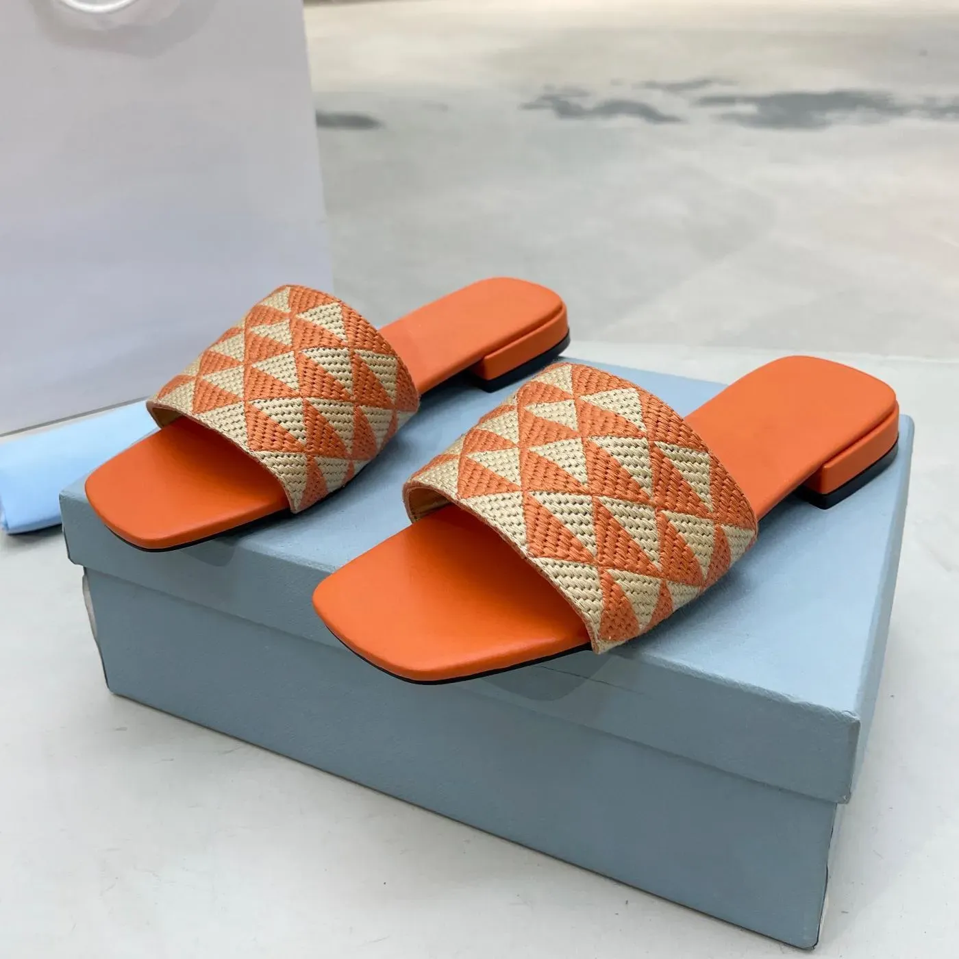 Luxury Designer Slippers Fashionable Women Flat Sandals Fabric Slippers Luxury Metal Triangle Sandals Black Red Fashion Plaid Slippers Outdoor Slippers From 43 31 DHgate