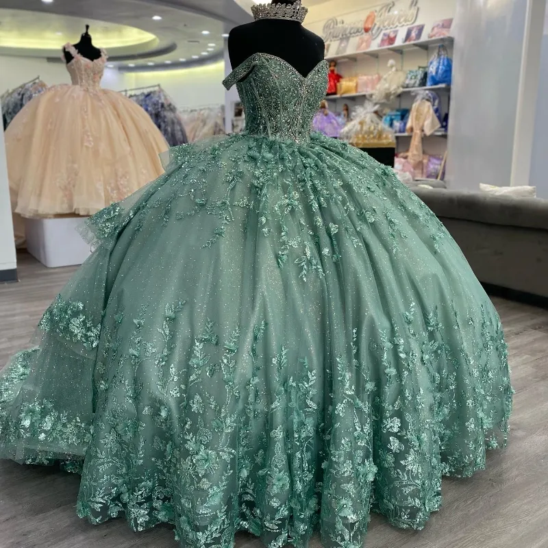 Mint Green Quinceanera klänningar Princess Sweet 16 år flicka födelsedagsfestklänningar med applikationer spetspärlor vestidos de 15 quinceanera