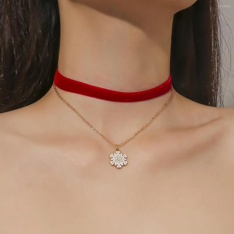 Collier ras du cou en velours doux pour femmes, bijoux de noël, dessin animé flocon de neige, chaîne de cou, charme esthétique, cadeau de noël, mode hiver