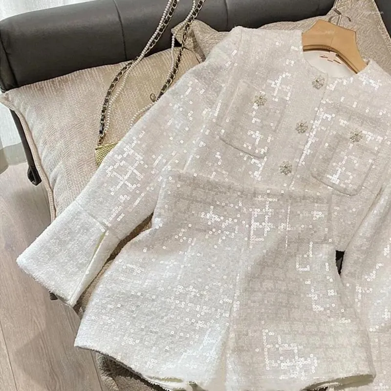 Survêtements pour femmes Petit parfum Wind Shorts Ensemble 2023 Automne Sequin O-Cou Slim Court Court Veste Manteau Large Jambe 2 Pièces Pour Femmes