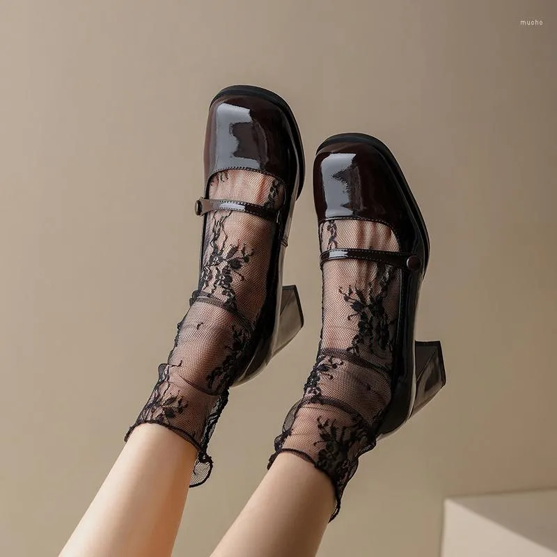 Scarpe eleganti Retro Mary Jane Single Stile francese da donna Testa quadrata Tinta unita Mocassini poco profondi Moda Tacchi alti Sapatos Feminino