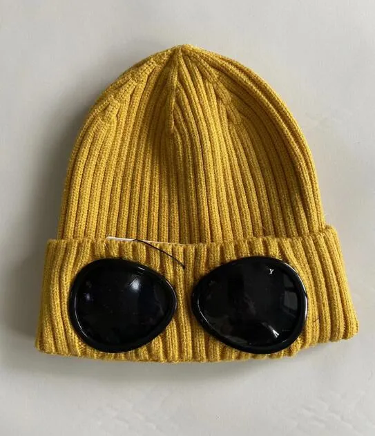 DHgate.com:CP Company Designer Autumn Windproof Beanies, Two