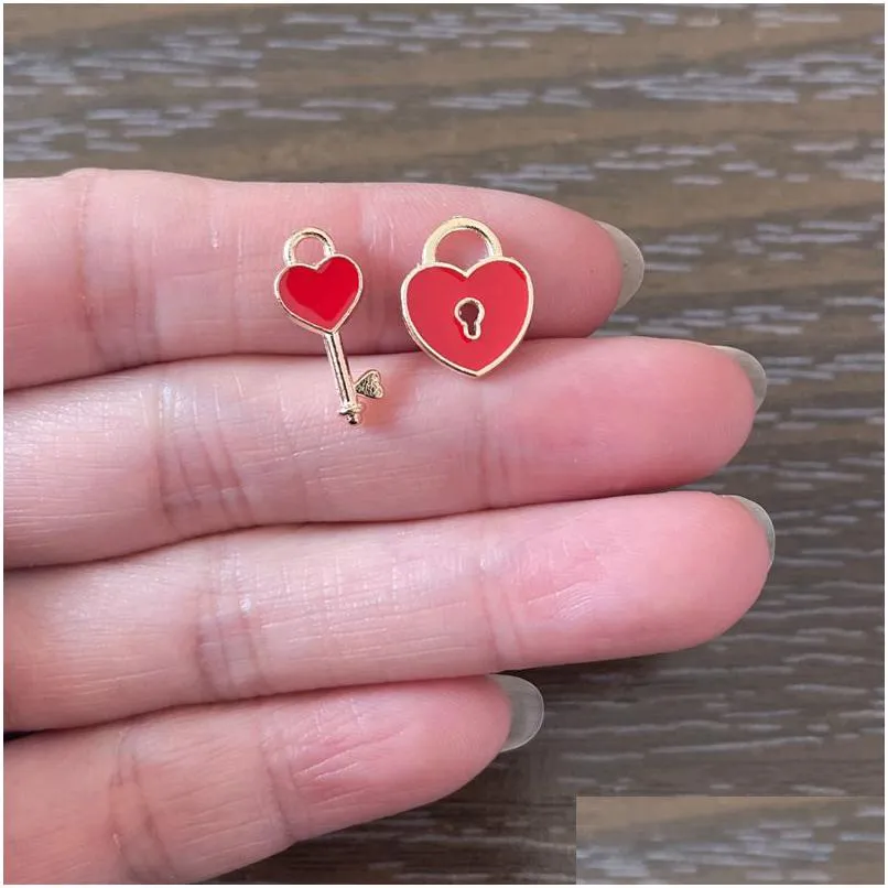 Charms 50Pcs Red Heart Shaped Lock Key Pendant Charm For Diy Jewelry Making Bracelets Necklace Earrings Keychains Bookmark Zipper Pl D Dhsri