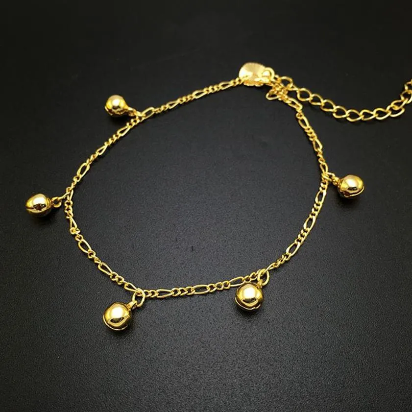 Cavigliere alla moda placcate oro 24k per le donne Affascinante ritmo piccolo campanello gioielli piede sandali a piedi nudi chain269a