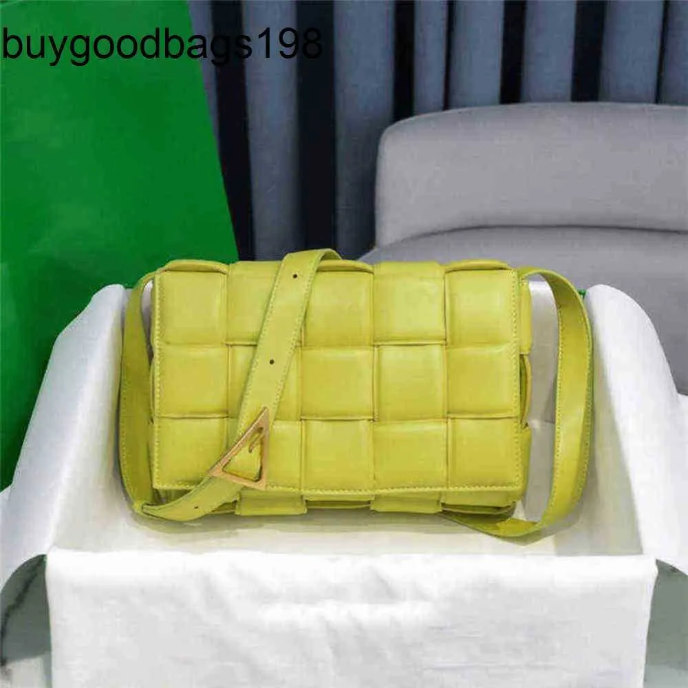Bottegass Yellow Lambskin Leather Yellow Shoulder Bag With Padded