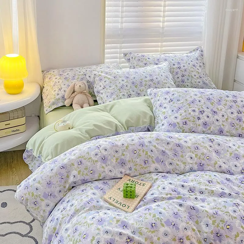 寝具セットラベンダーフローラル4ピース羽毛布団カバーセットシート洗浄コットンツインサイズの花印刷された掛け布団