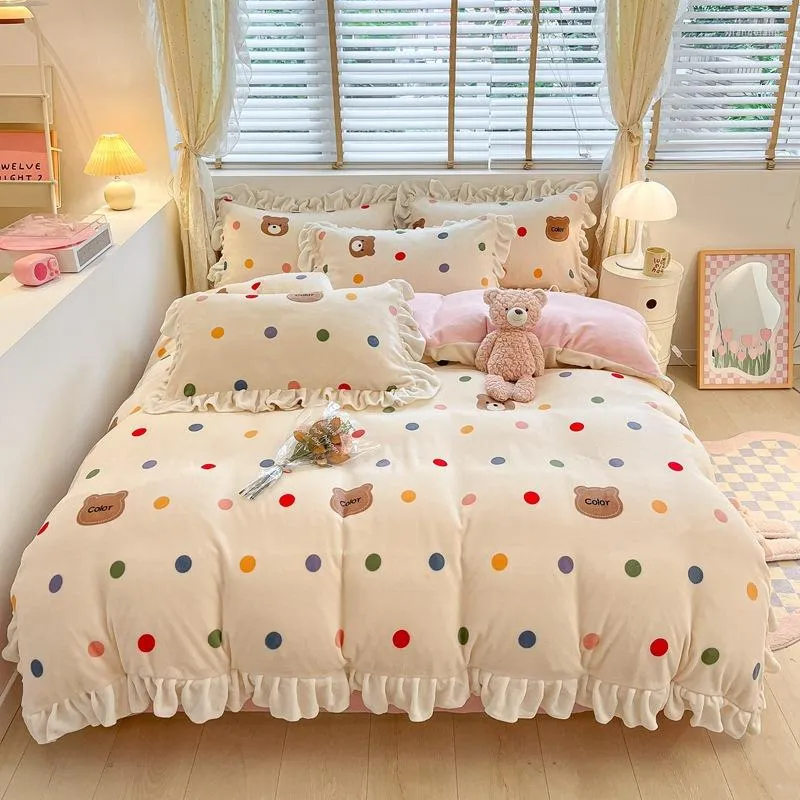 Set di biancheria da letto Cute Girls Kids Copripiumino in pizzo di velluto a doppia faccia Lenzuola e federe Dormitorio domestico Set piumino caldo invernale