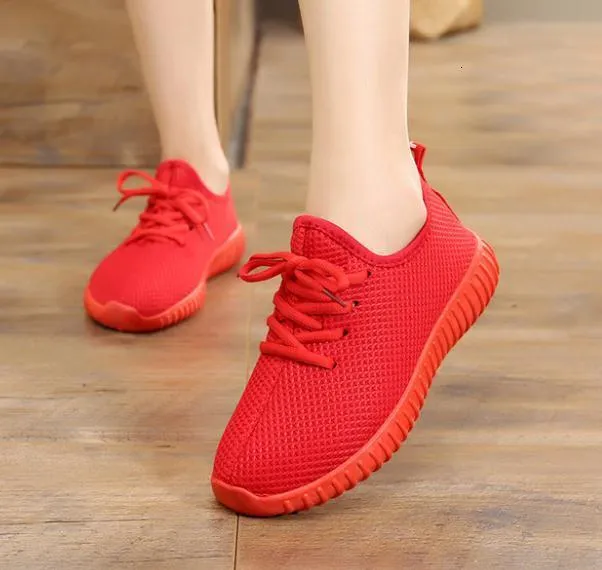 Aqua dress shoes sales