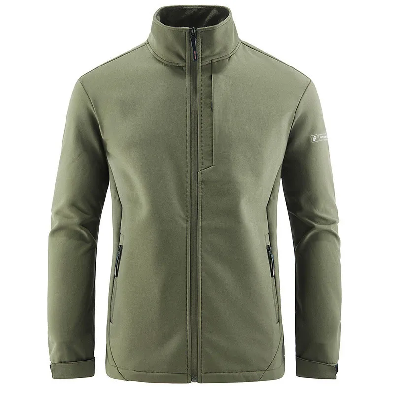 Giacche da esterno Felpe con cappuccio Uomo Autunno Inverno Tattico Soft Shell Foderato in pile Full Zip Multitasche Antivento Caldo Trekking Ski Safari Cappotti 230926