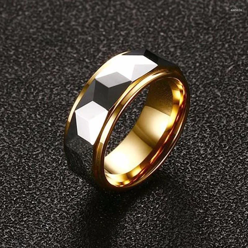 Anillos de boda Anillo de prisma multifacético de carburo de tungsteno para hombres Banda de 8 mm Ajuste cómodo