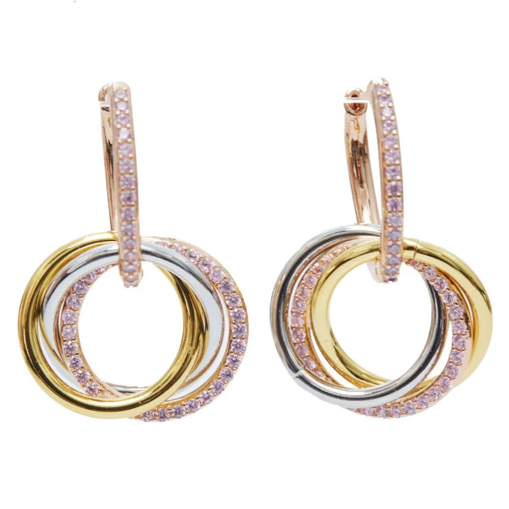 Boucles d'oreilles Carttiers Designer Luxe Mode FemmesNouvelle Tendance Haut de Gamme Sentiment Capable Atmosphère Diamant Incrusté Trois Couleurs Boucles D'oreilles Circulaires