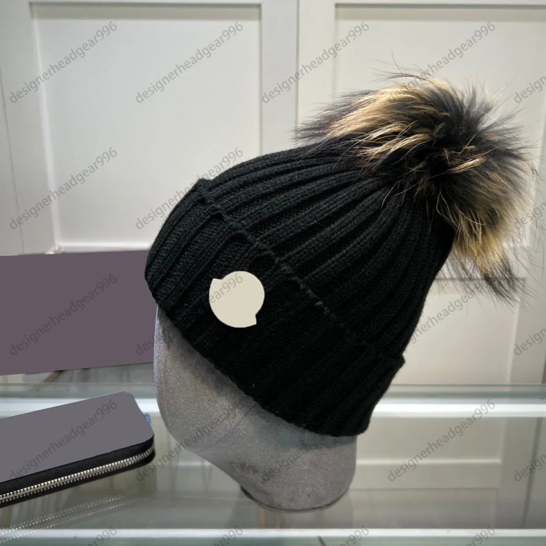 Designer Beanie Men Bonnet Luxury Hat Monclar Hatts Trendy Cashmere Men's Hat Fur Ball Famous Italian Classic Hat Casquette Fited Hats