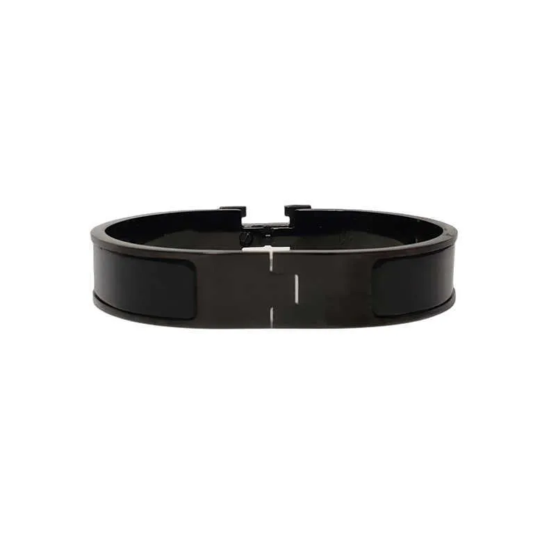 Bracciale di alta qualità Designer Uomo Donna Braccialetti con lettera d'oro Gioielli di design di lusso Colorfast ipoallergenico 9M1A