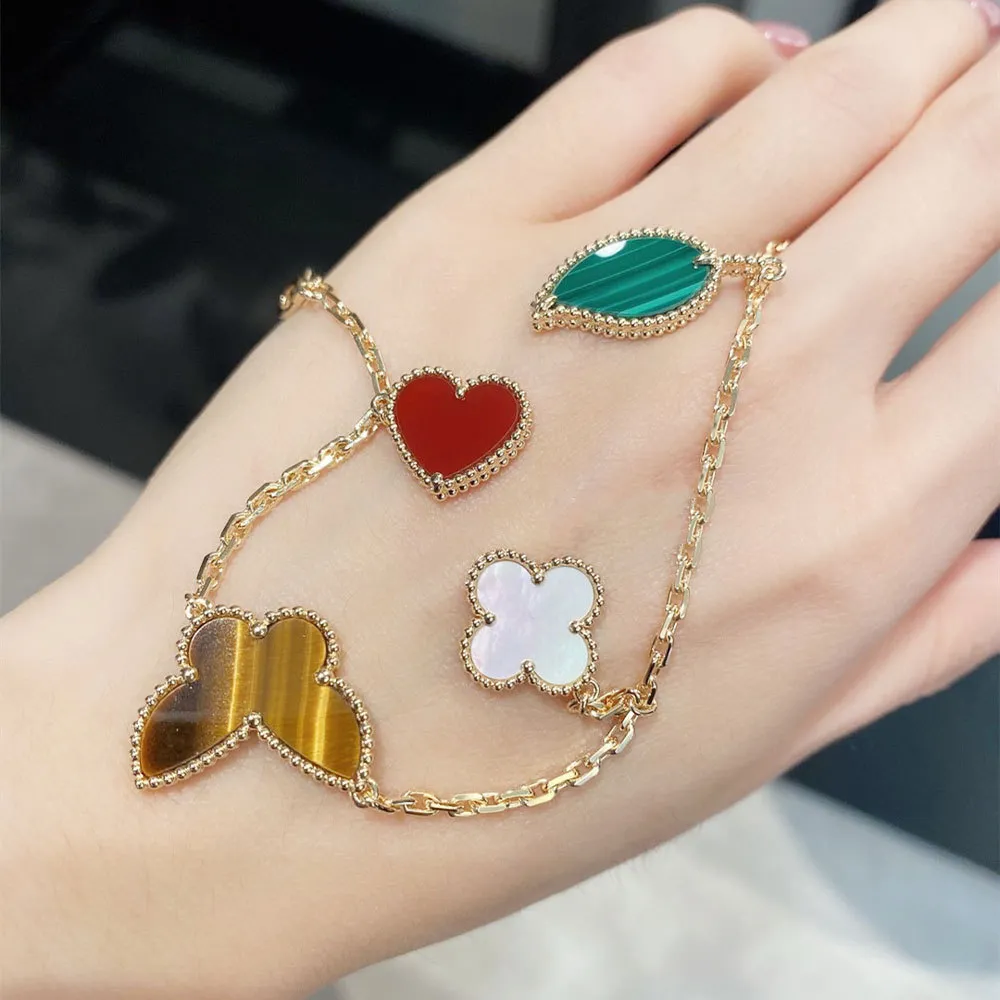 Love Heart Clover Butterfly Luxury Designer Charm Bracelet For Women Girls 18k Gold Flowers Sweet Feuille Lien de la feuilles 15 mm Bracelets Bijoux