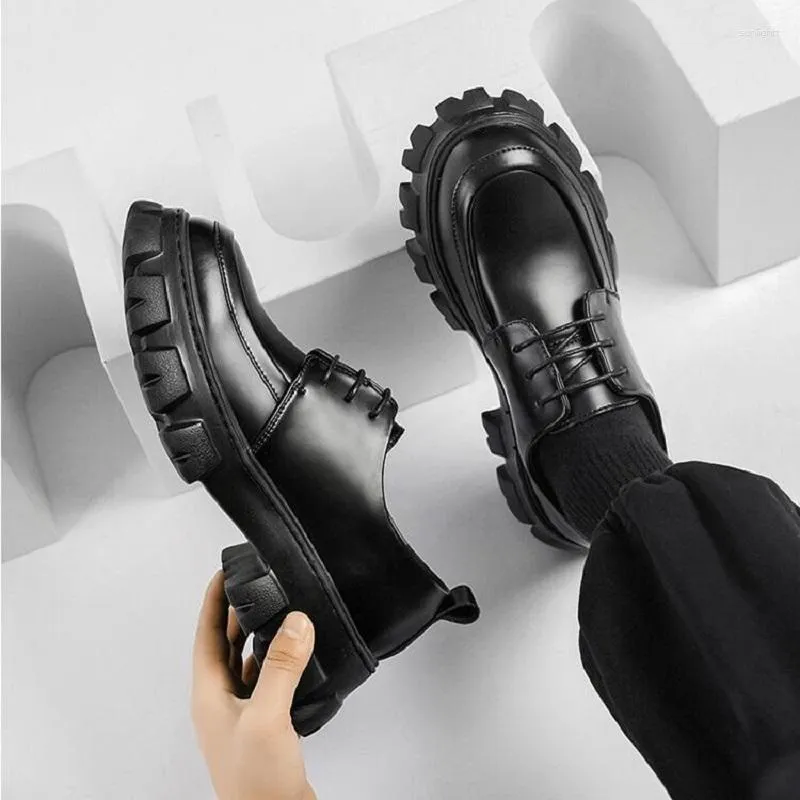 Модельные туфли, корейская версия, уличные мужские туфли с низким верхом, повседневные кожаные туфли дерби на толстой подошве, формальные туфли на платформе 148