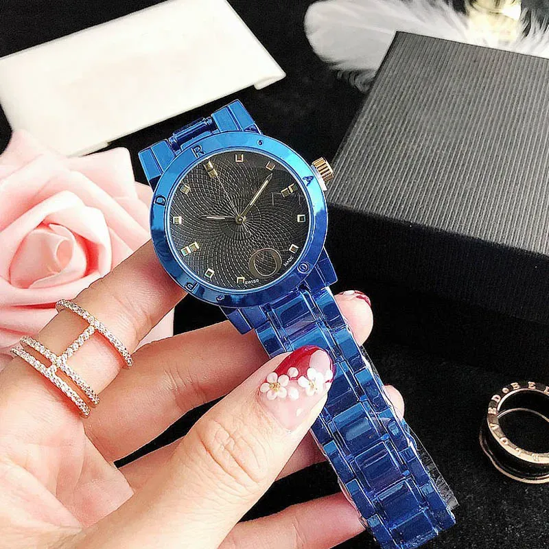 2023 moda venda quente marca relógios de pulso de quartzo para mulheres menina cristal grandes letras estilo metal aço banda relógio moda relógios frete grátis