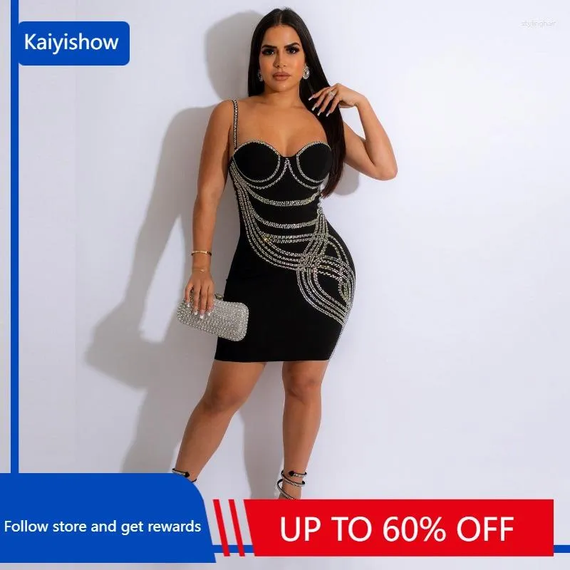 Roupas étnicas Lindas Sem Mangas Spagetthi Strap Strass Mini Vestido Para Mulheres Glam Off Ombro Lantejoulas Bodycon Vestidos de Noite