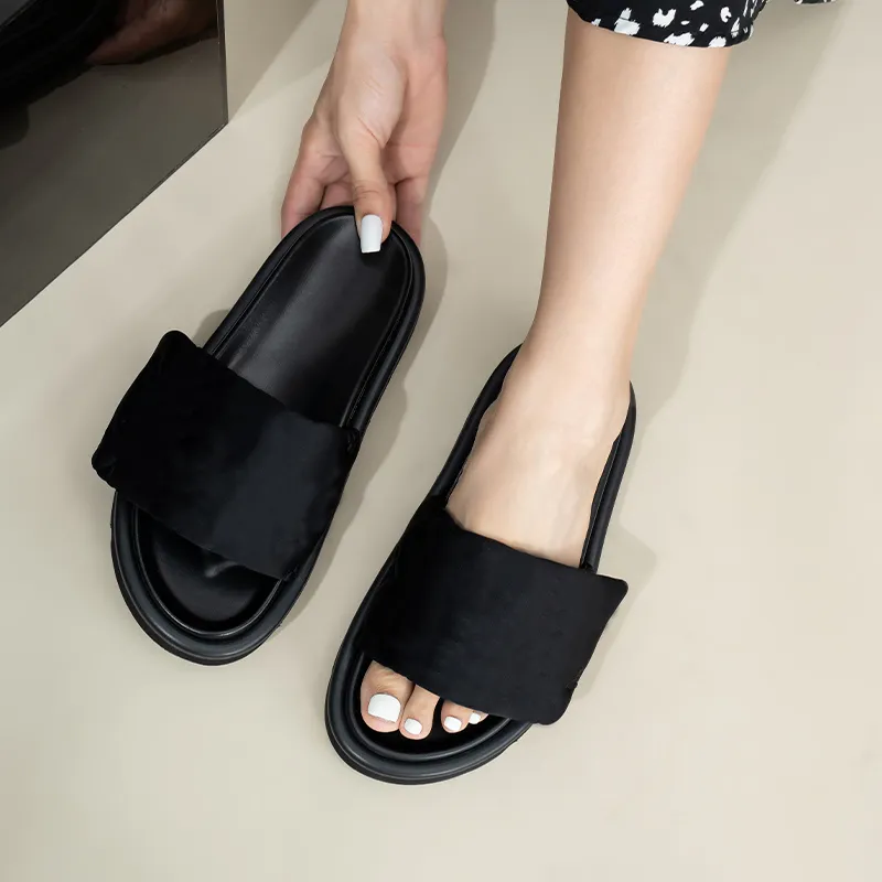 Tasarımcı Slaytlar Kadın Havuz Yastığı Katırları Tasarımcı Ayakkabı Kadın Sandal Yaz Oran Sandal Yumuşak Slipper Ayakkabı Moda Plajı bayanlar platformu Slayt Flip Flop