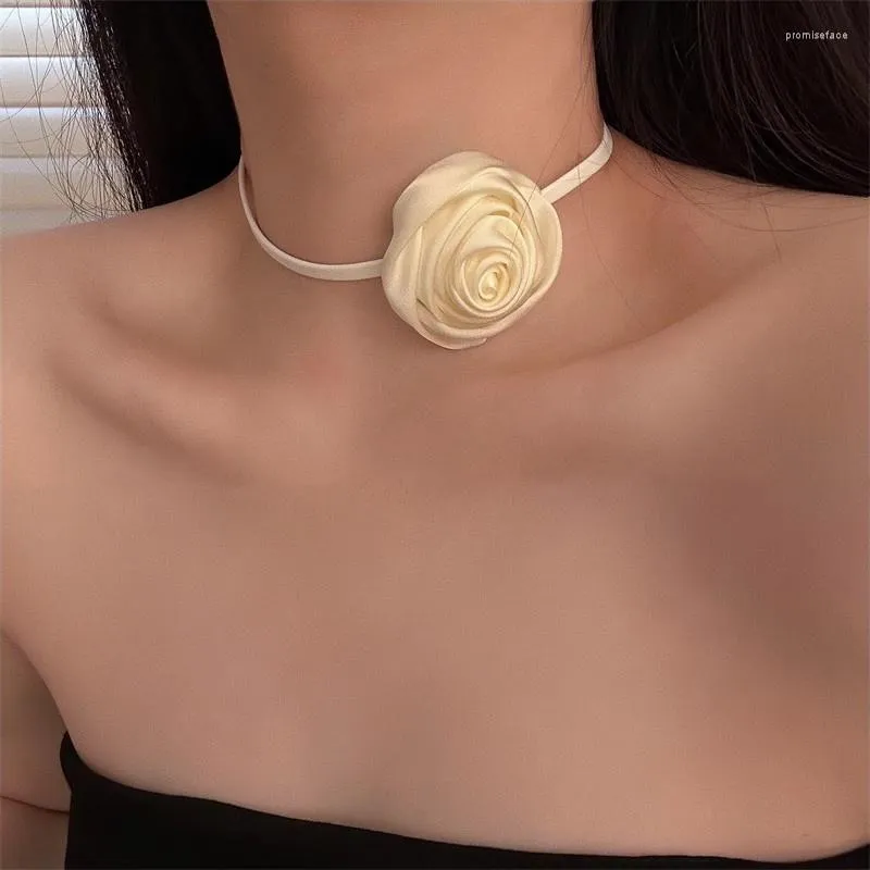 Collier ras du cou rétro en forme de Rose, style bohème, élégant, fleurs exagérées, breloque faite à la main, chaîne de clavicule en Satin, bijoux