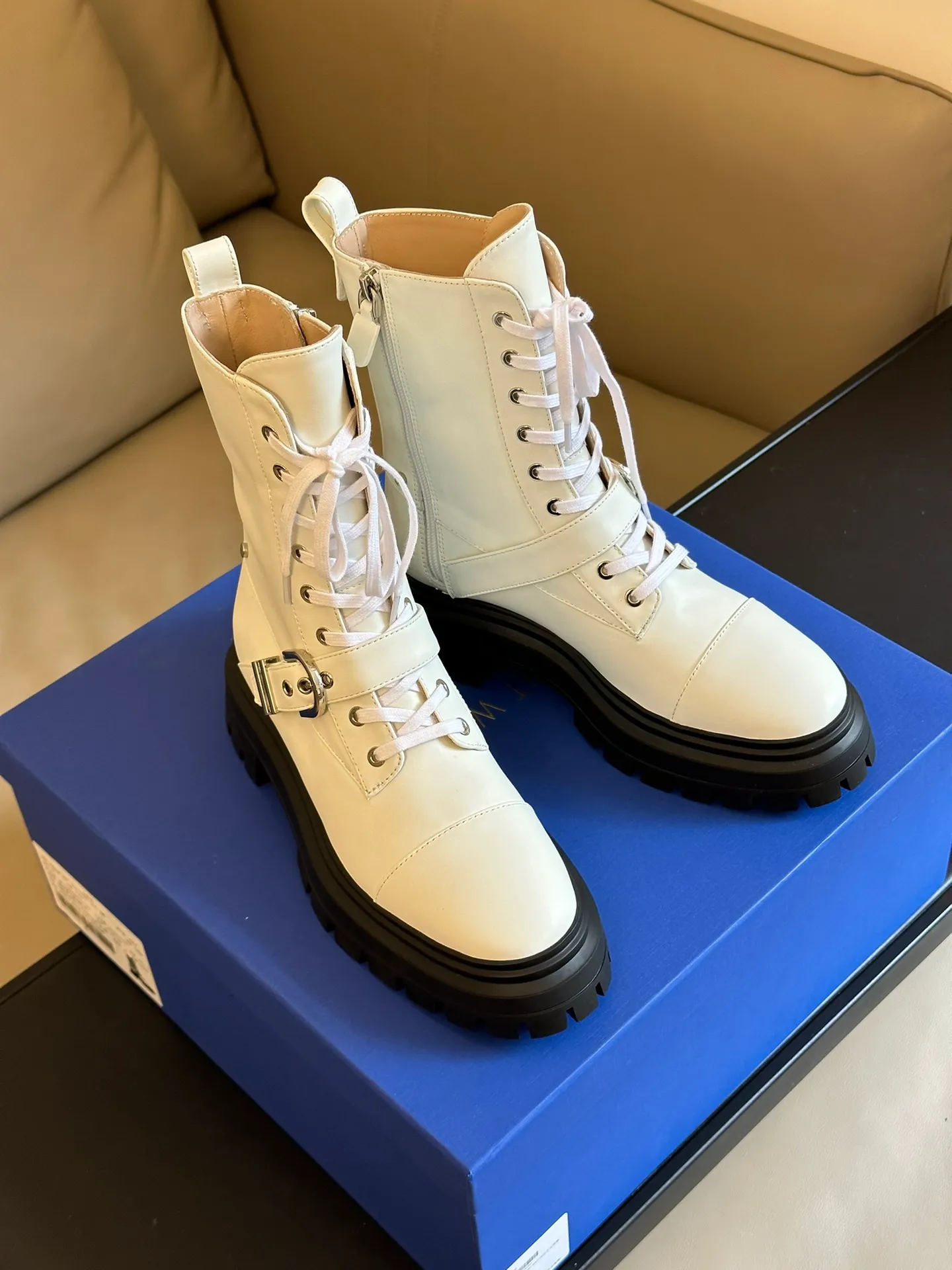 Maverick – bottines de moto à lacets pour femmes, bottes d'extérieur de luxe en cuir de veau, noires et blanches, classiques à la cheville, assorties avec tout