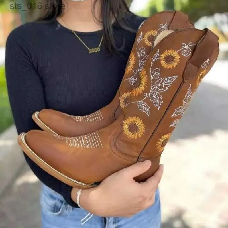 Western Cowboy and Autumn Embroidery New Retro Winter Short Boots Women's Shoes Botas Mujer T230927 59