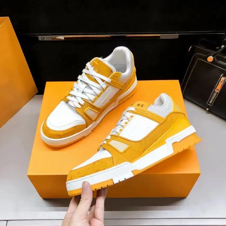 Scarpe Firmate Di Lusso Primavera Ed Estate Sportive Da Uomo In Pelle Di Vitello Goffrata Gialla Taglia Produzione36 45 MIUYjl000004 7 314 DHgate