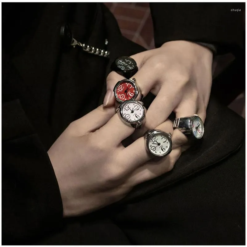 Relógios de pulso Vintage Punk Dedo Relógio Mini Elastic Strap Liga Relógios Casal Anéis Jóias Relógio Retro Roman Quartz Ring
