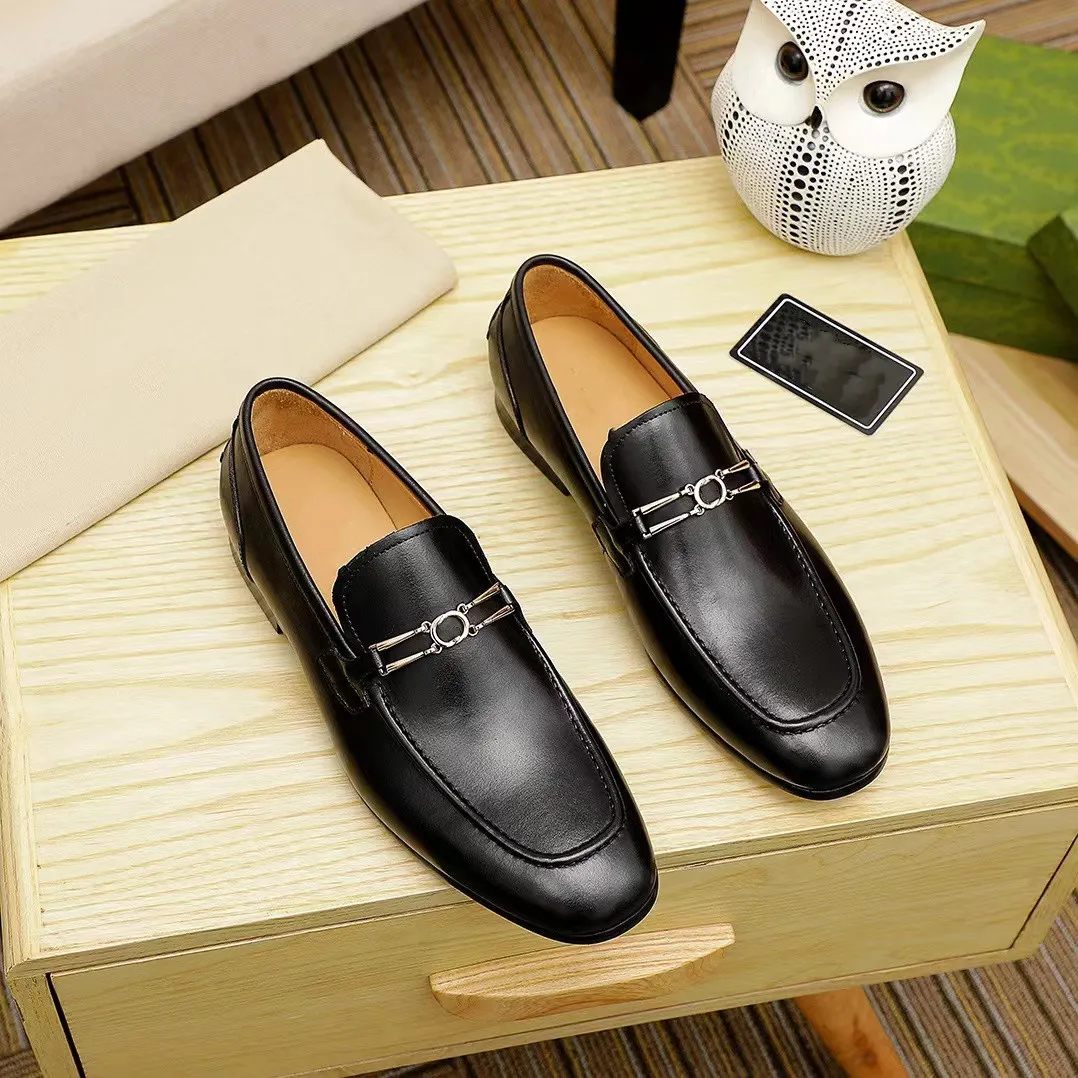 Luxuriöse italienische Herren-Kleiderschuhe 2023 Oxford-Mokassins aus echtem Leder Braun Schwarz Herren-Designer-Loafer-Schuhe Herren-Klassiker für Hochzeit, Büro, formelle Schuhe 03