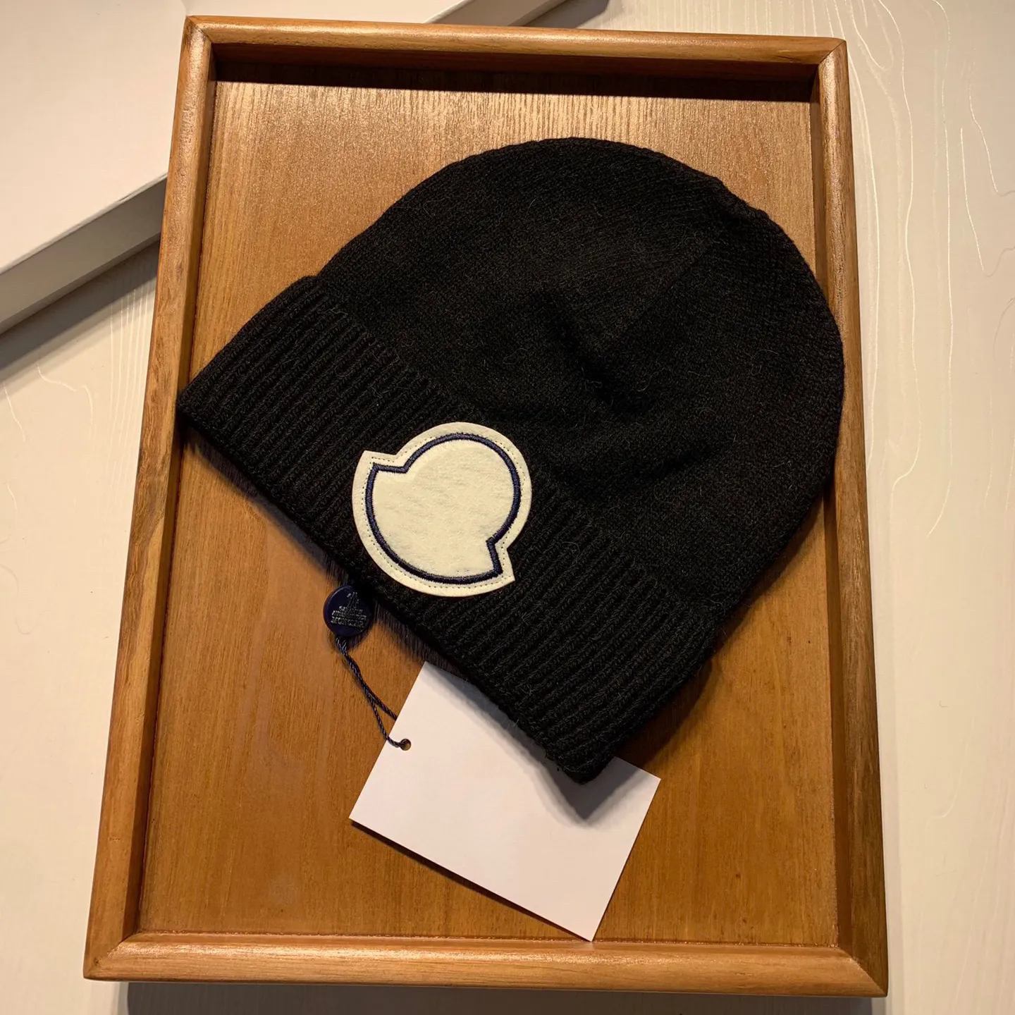 Luxuriöse Mütze, Designer-Mütze, Winter-Strickmütze für Männer und Frauen, warme Mütze, großes Logo, vielseitig, Temperatur, Kälte, Skimütze, Gezeiten, mehrfarbig, Paar-Pullover-Mütze