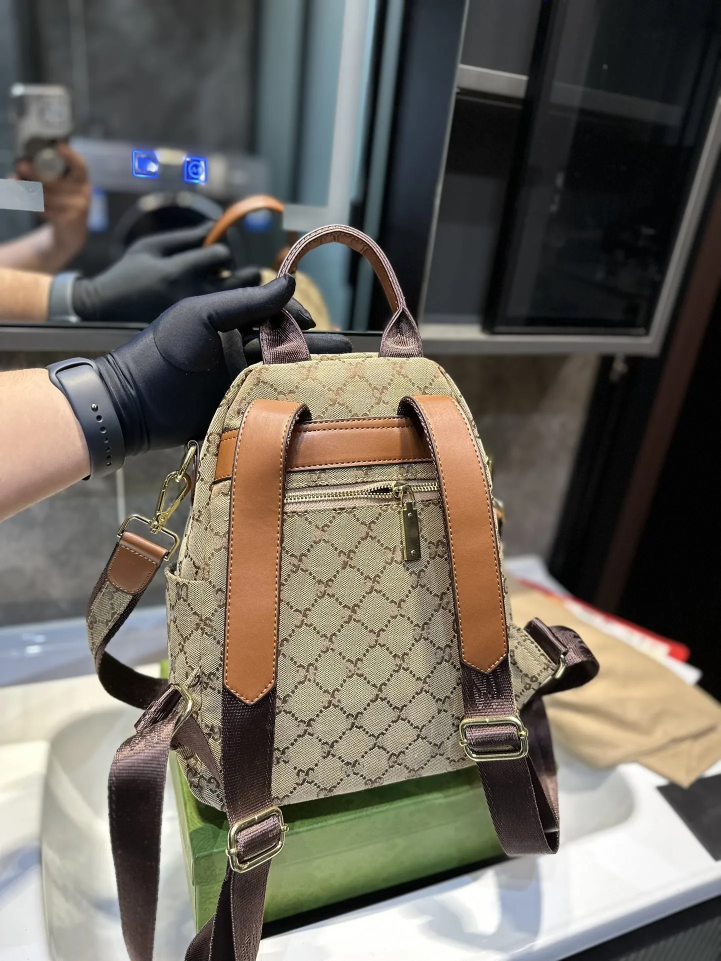 Gucci hotsell backpack dhgate